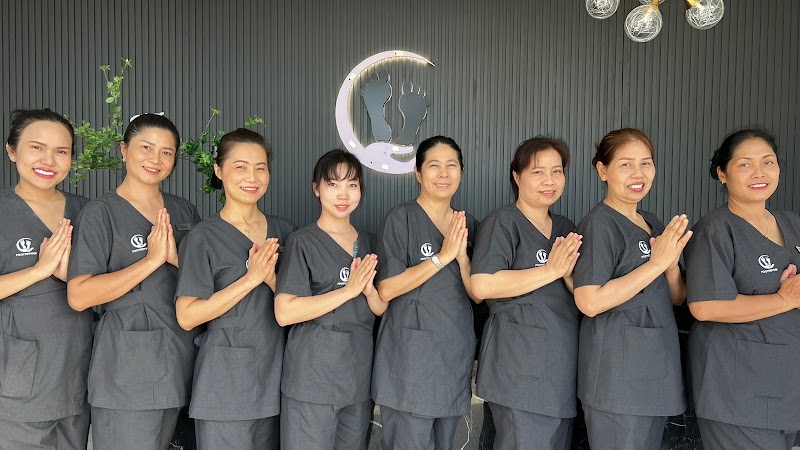 FOOT REPOSE Ladies - erotic massage Oman