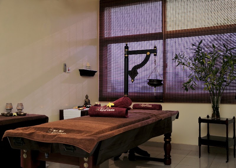 Sri Sri Tattva Panchakarma Oman- Alkhuwair - erotic massage Oman
